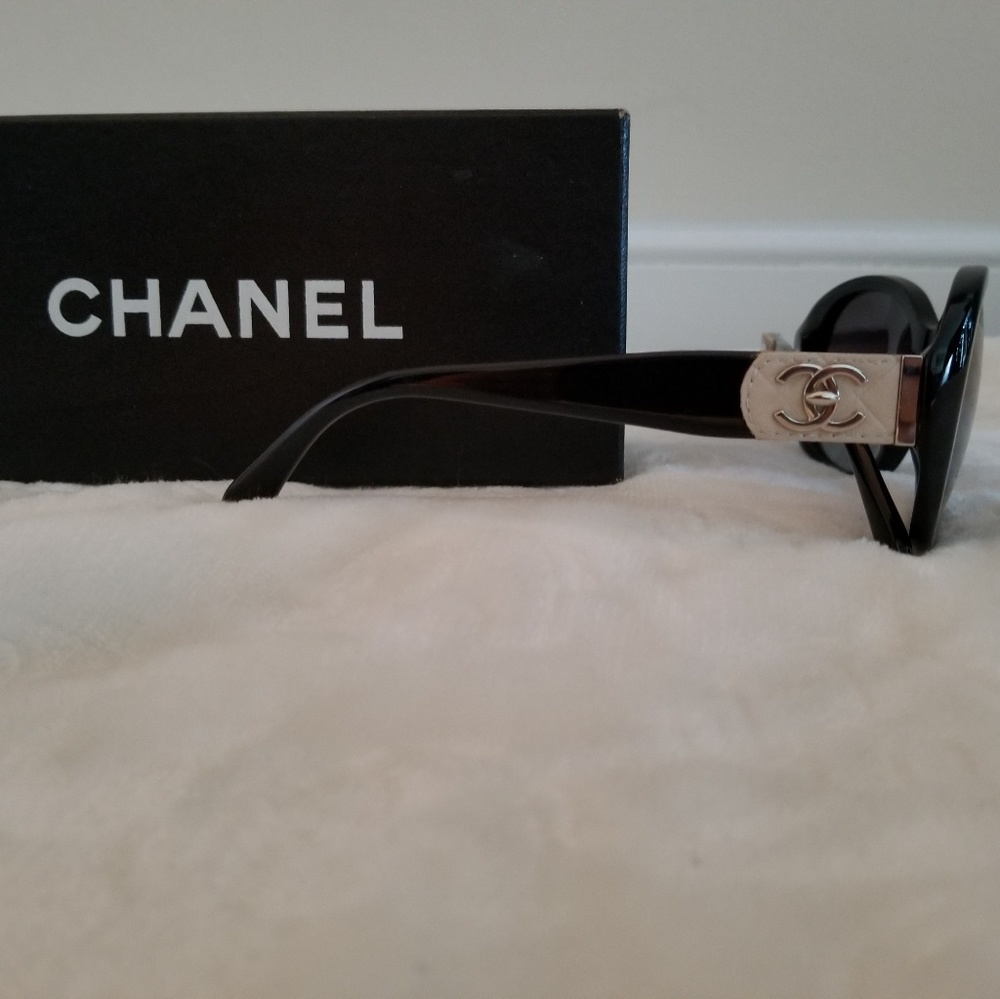 Chanel Sunglasses 5235-Q
